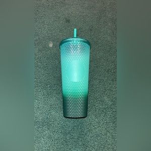 Starbucks Holiday 2022 release